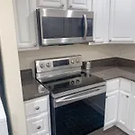 Brand New En-Suite Private Bath Next Camden Yard , Convention Center