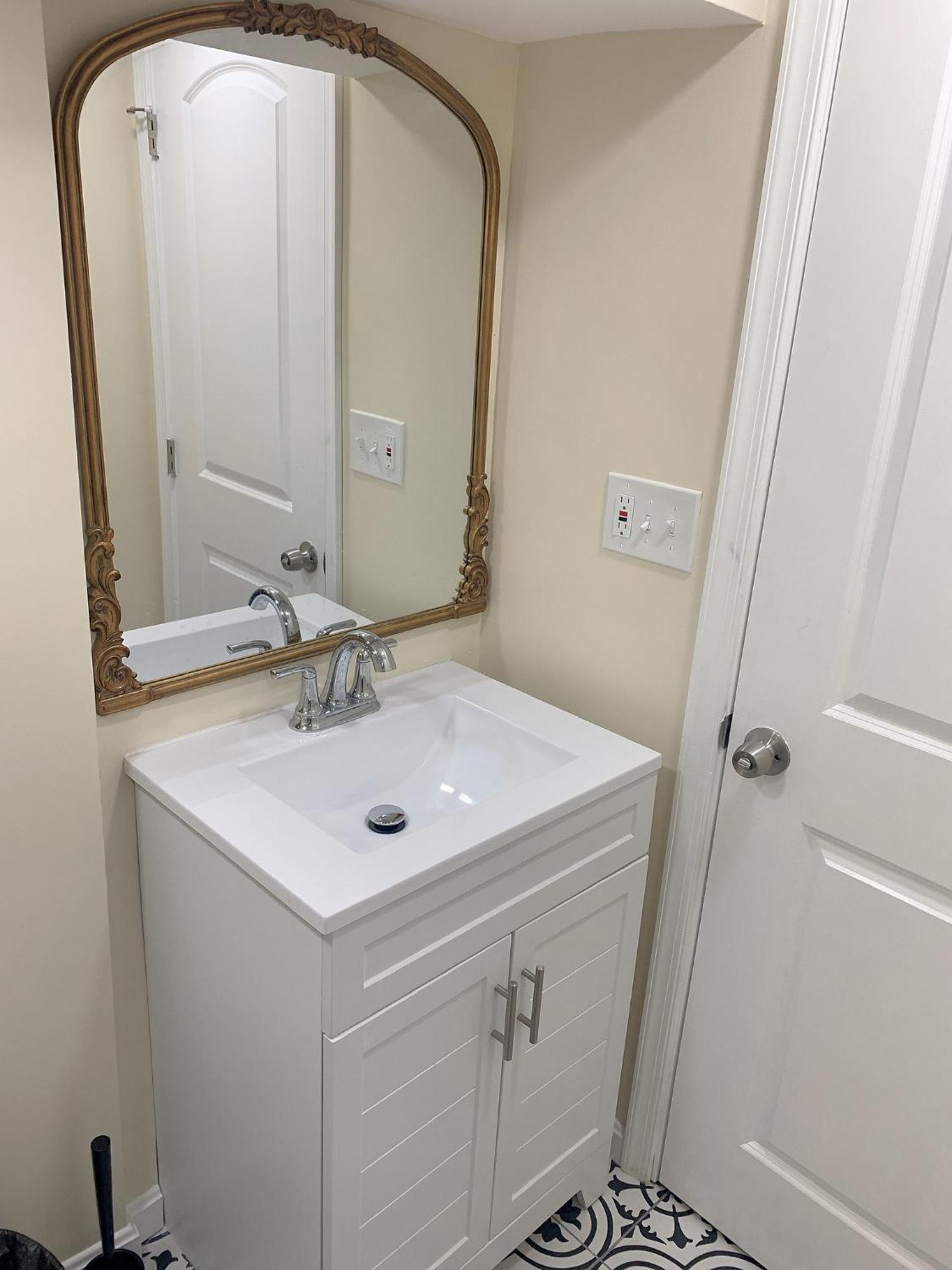 Brand New En-suite Private Bath Next Camden Yard , Convention Center Séjour chez l'habitant